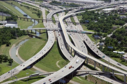 la plus grande autoroute du monde saturée